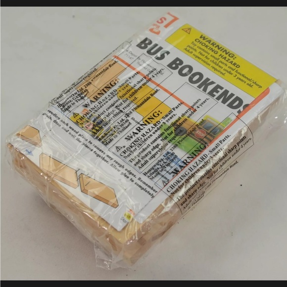 Craft Pieces Build School Bus Bookends - Picture 3 of 7